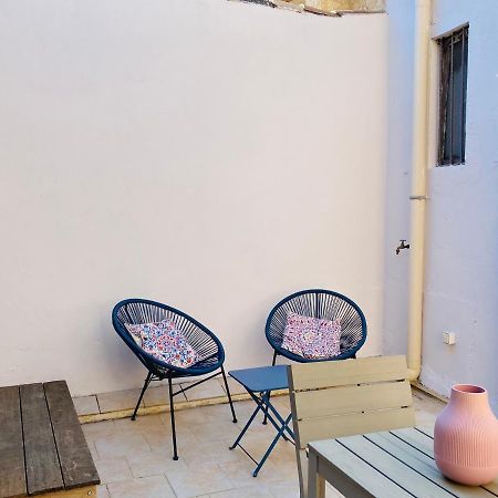 Appartements Entre Provence Et Camargue Tarascon Zewnętrze zdjęcie