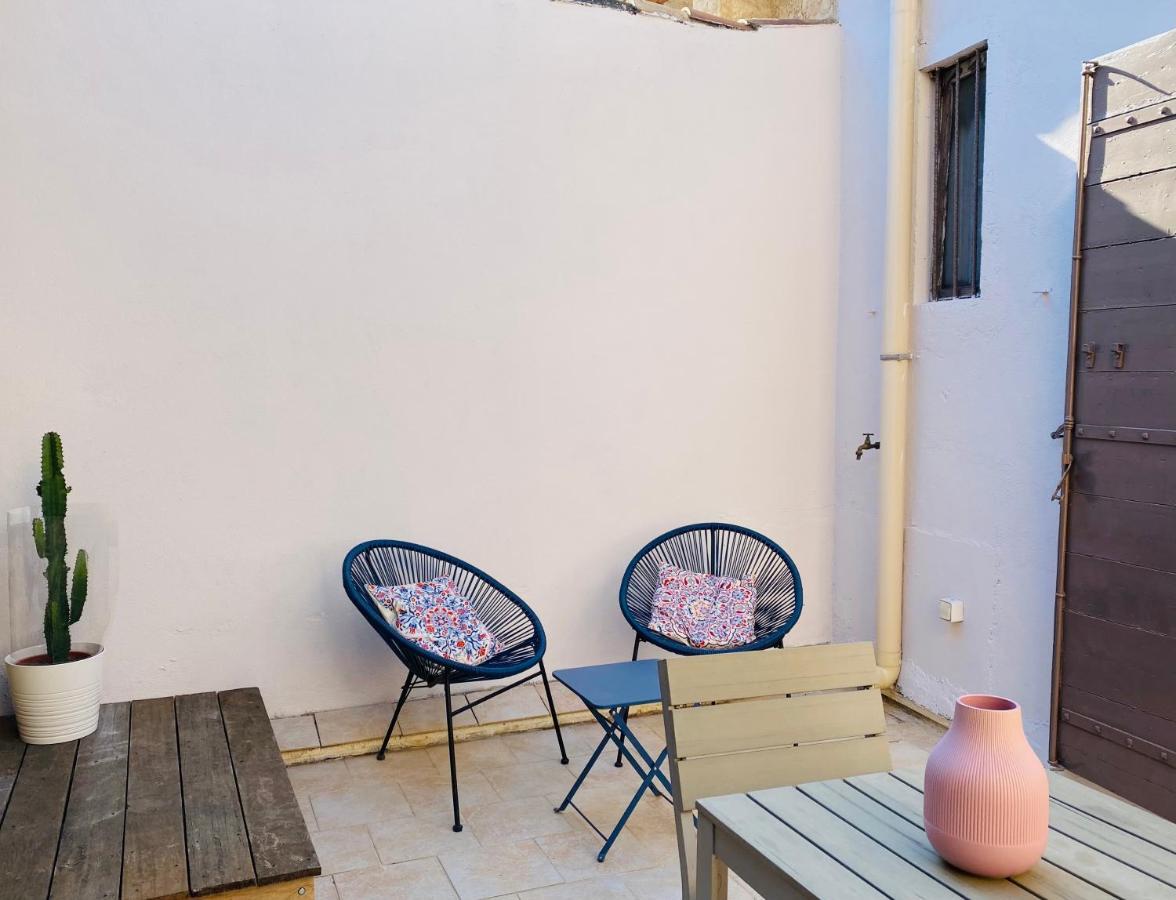 Appartements Entre Provence Et Camargue Tarascon Zewnętrze zdjęcie