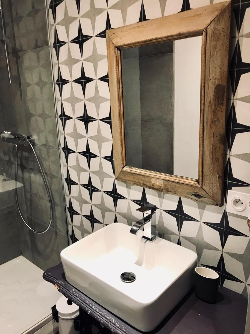 Appartements Entre Provence Et Camargue Tarascon Zewnętrze zdjęcie