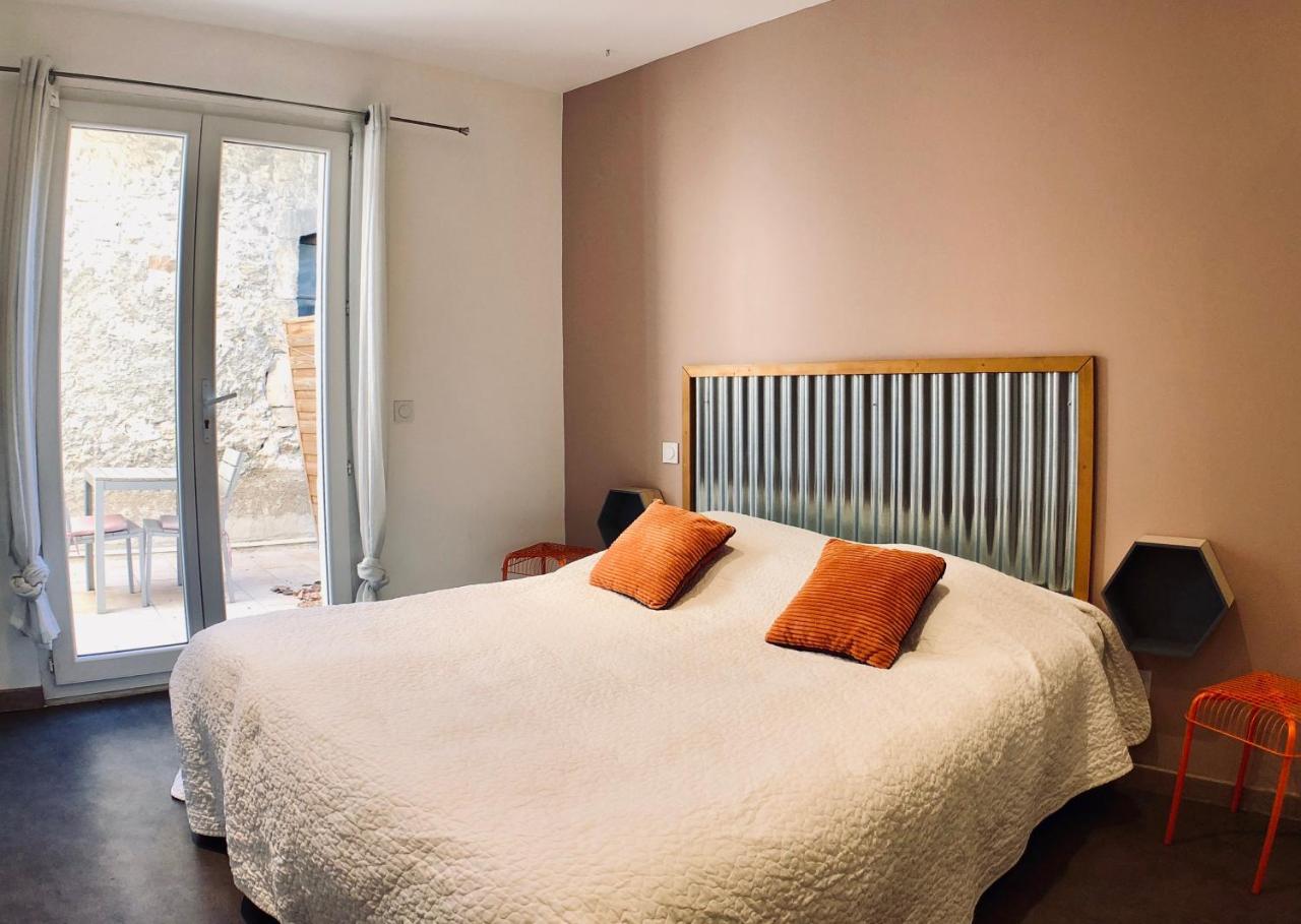 Appartements Entre Provence Et Camargue Tarascon Zewnętrze zdjęcie